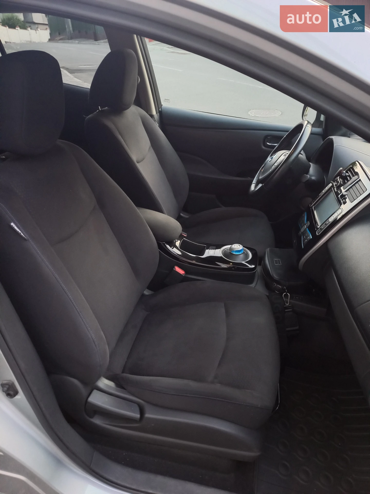 2015 Nissan Leaf - мініатюра 11