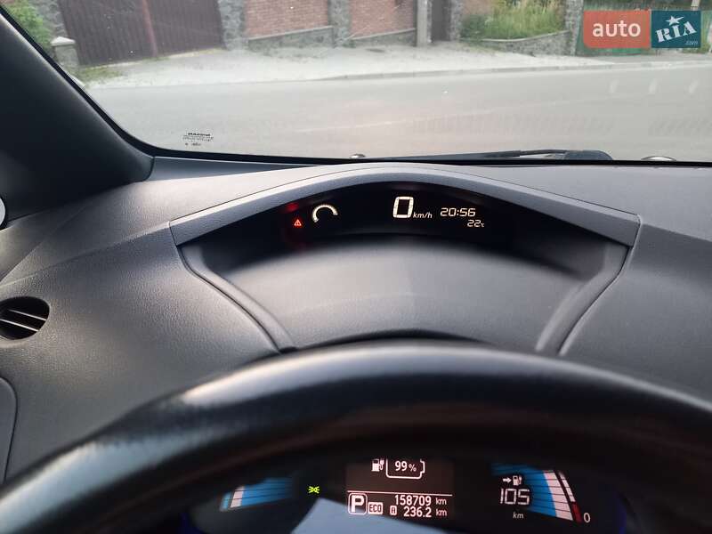 Хэтчбек Nissan Leaf 2015 в Киеве