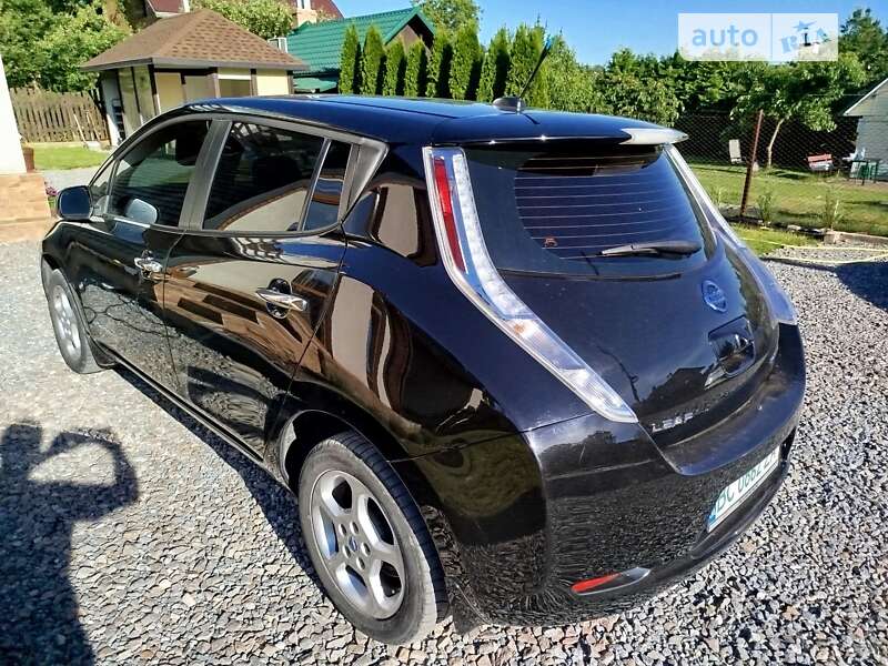 Хэтчбек Nissan Leaf 2015 в Львове фото 5 Хэтчбек Nissan Leaf 2015 в Львове