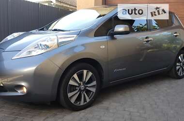 Хэтчбек Nissan Leaf 2013 в Хмельницком