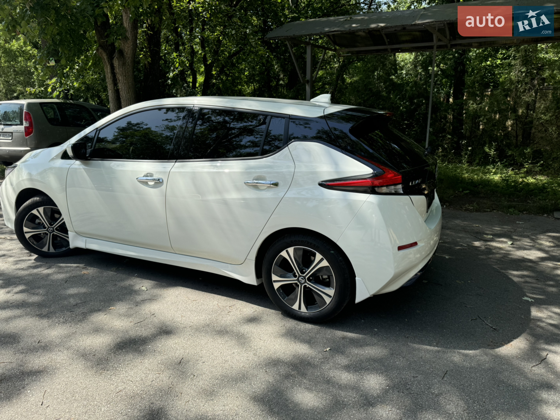 2022 Nissan Leaf - мініатюра 12