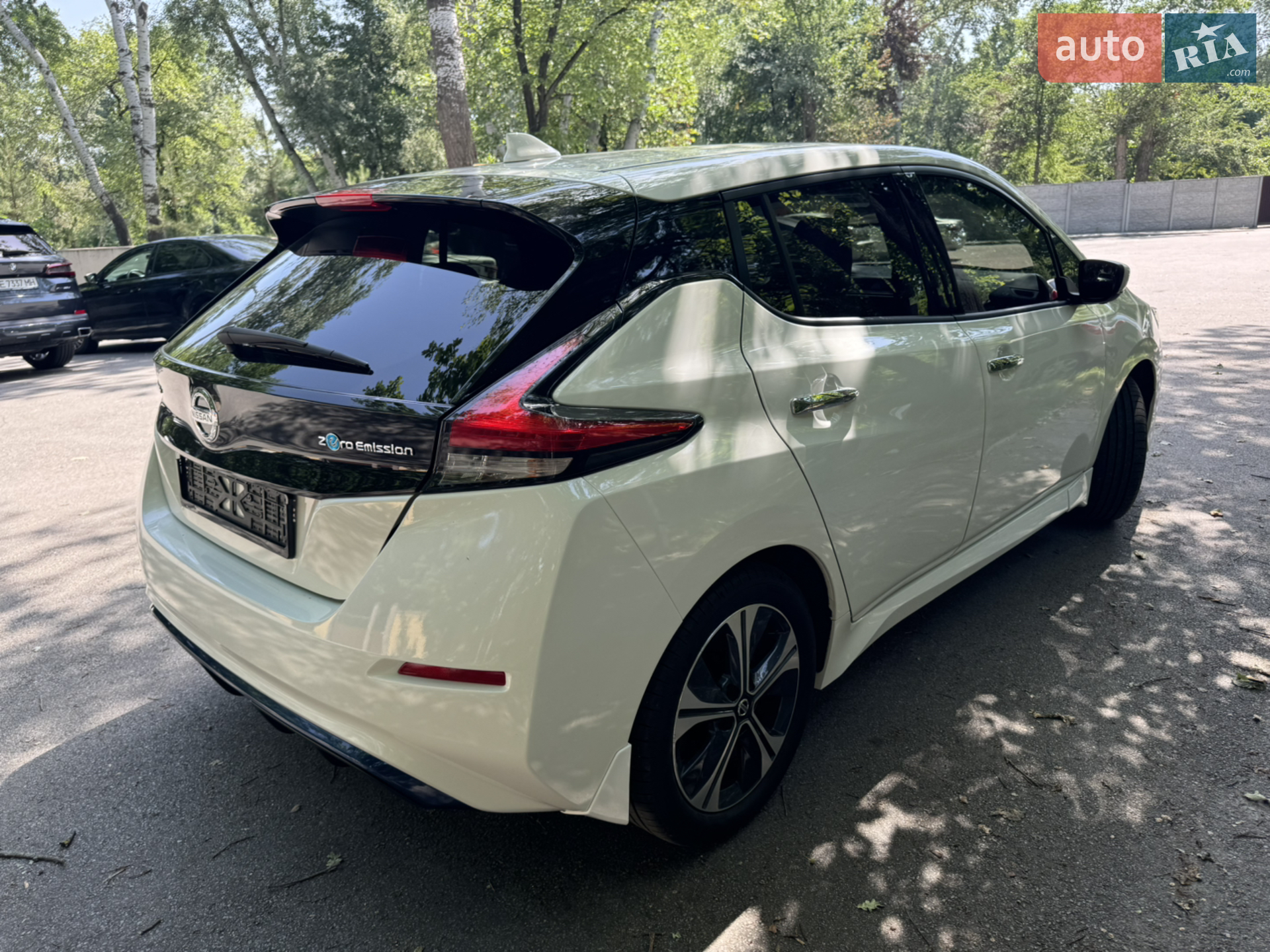 2022 Nissan Leaf - мініатюра 17