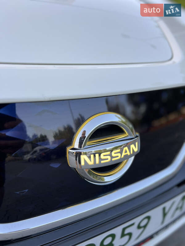 Хэтчбек Nissan Leaf 2017 в Одессе