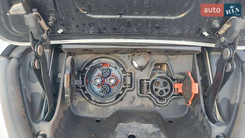 Хэтчбек Nissan Leaf 2015 в Житомире