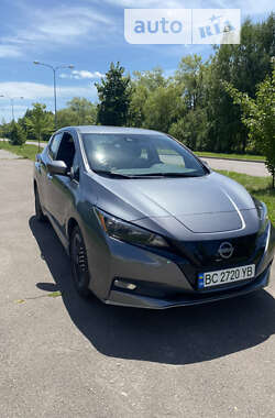 Хетчбек Nissan Leaf 2023 в Львові