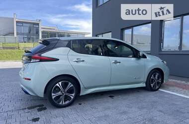 Хэтчбек Nissan Leaf 2018 в Львове