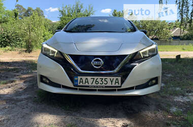 Хэтчбек Nissan Leaf 2018 в Киеве