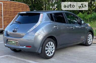 Хетчбек Nissan Leaf 2015 в Києві