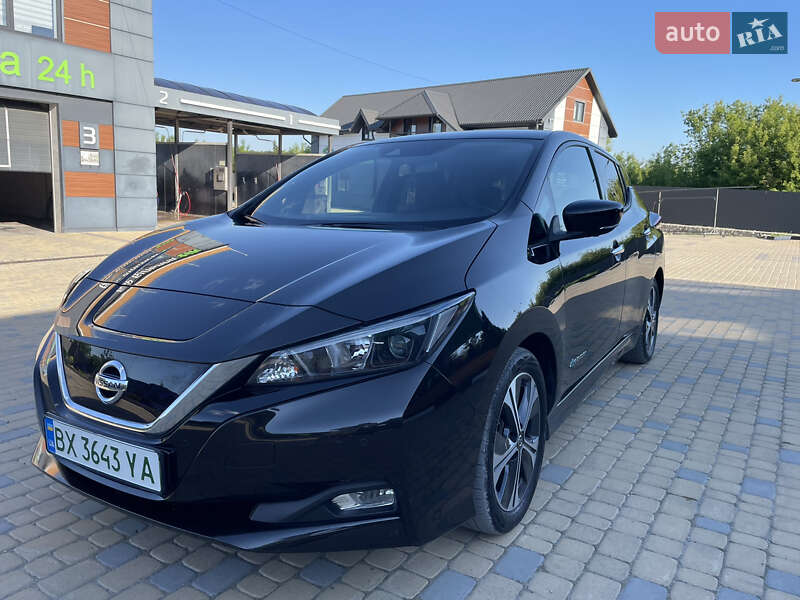 Хэтчбек Nissan Leaf 2018 в Волочиске