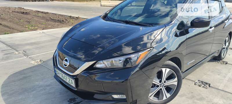 Хэтчбек Nissan Leaf 2018 в Одессе