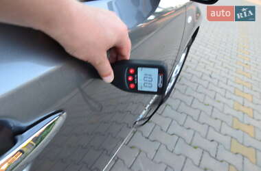 Хэтчбек Nissan Leaf 2014 в 