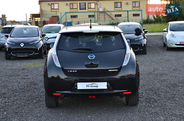 Хетчбек Nissan Leaf 2013 в 