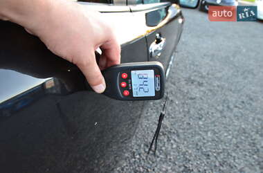 Хетчбек Nissan Leaf 2013 в 