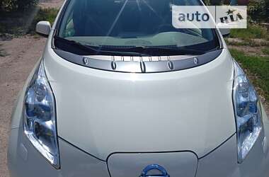 Хетчбек Nissan Leaf 2012 в Кропивницькому