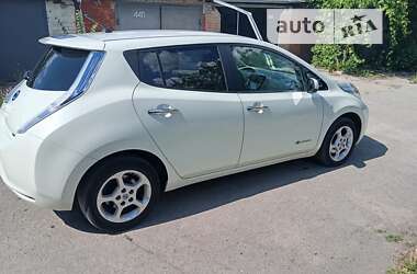 Хэтчбек Nissan Leaf 2012 в Кропивницком