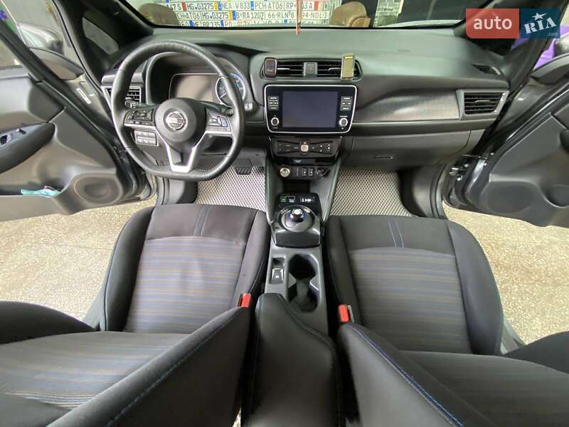 Хэтчбек Nissan Leaf 2020 в Тернополе