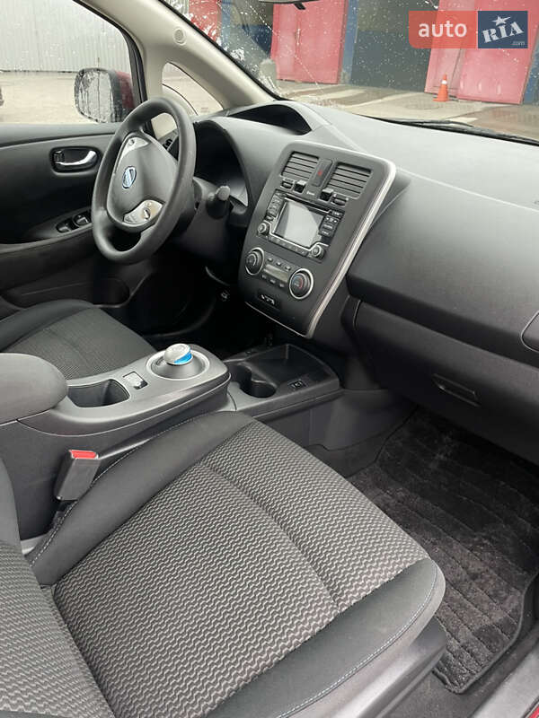 Хетчбек Nissan Leaf 2016 в Вінниці фото 14 Хетчбек Nissan Leaf 2016 в Вінниці