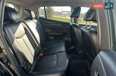 Хетчбек Nissan Leaf 2015 в 