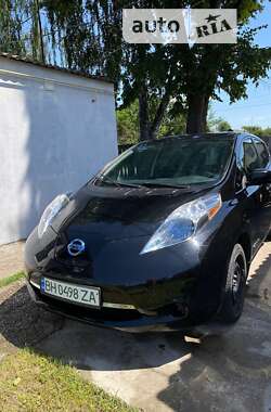 Хэтчбек Nissan Leaf 2013 в Переяславе