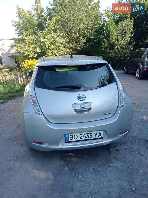 Хетчбек Nissan Leaf 2015 в Тернополі фото 7 Хетчбек Nissan Leaf 2015 в Тернополі