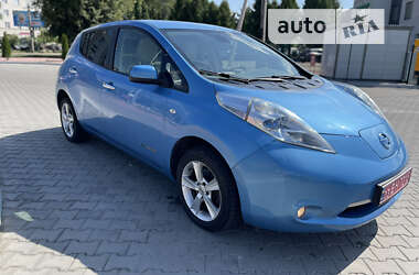 Хэтчбек Nissan Leaf 2011 в Луцке