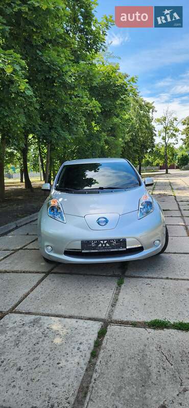 Хэтчбек Nissan Leaf 2014 в Харькове