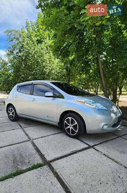 Хэтчбек Nissan Leaf 2014 в Харькове