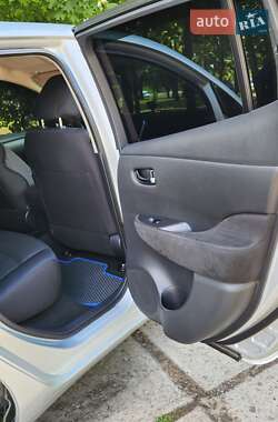 Хэтчбек Nissan Leaf 2014 в Харькове