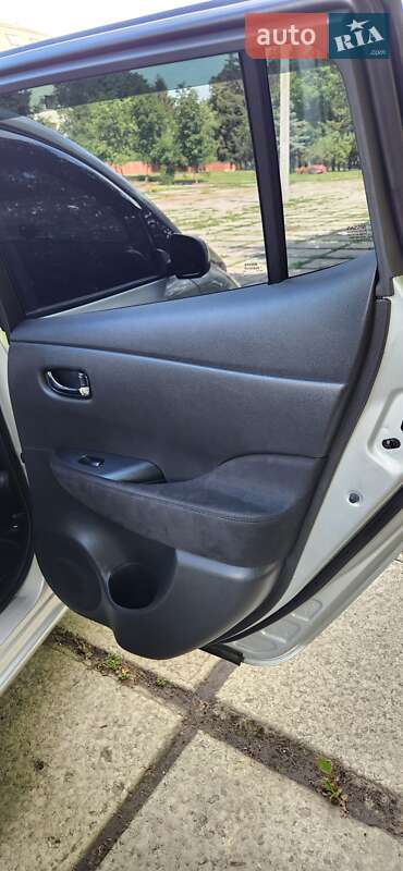 Хэтчбек Nissan Leaf 2014 в Харькове