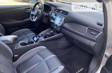 Хэтчбек Nissan Leaf 2018 в Ужгороде