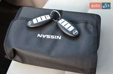 Хетчбек Nissan Leaf 2015 в Луцьку