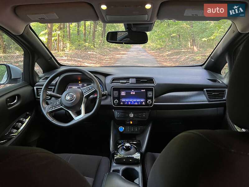 Хэтчбек Nissan Leaf 2020 в Полтаве