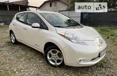 Хэтчбек Nissan Leaf 2014 в Черновцах