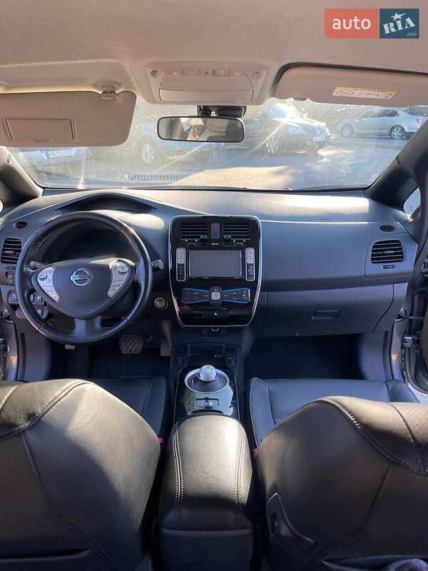 Хетчбек Nissan Leaf 2014 в Вінниці