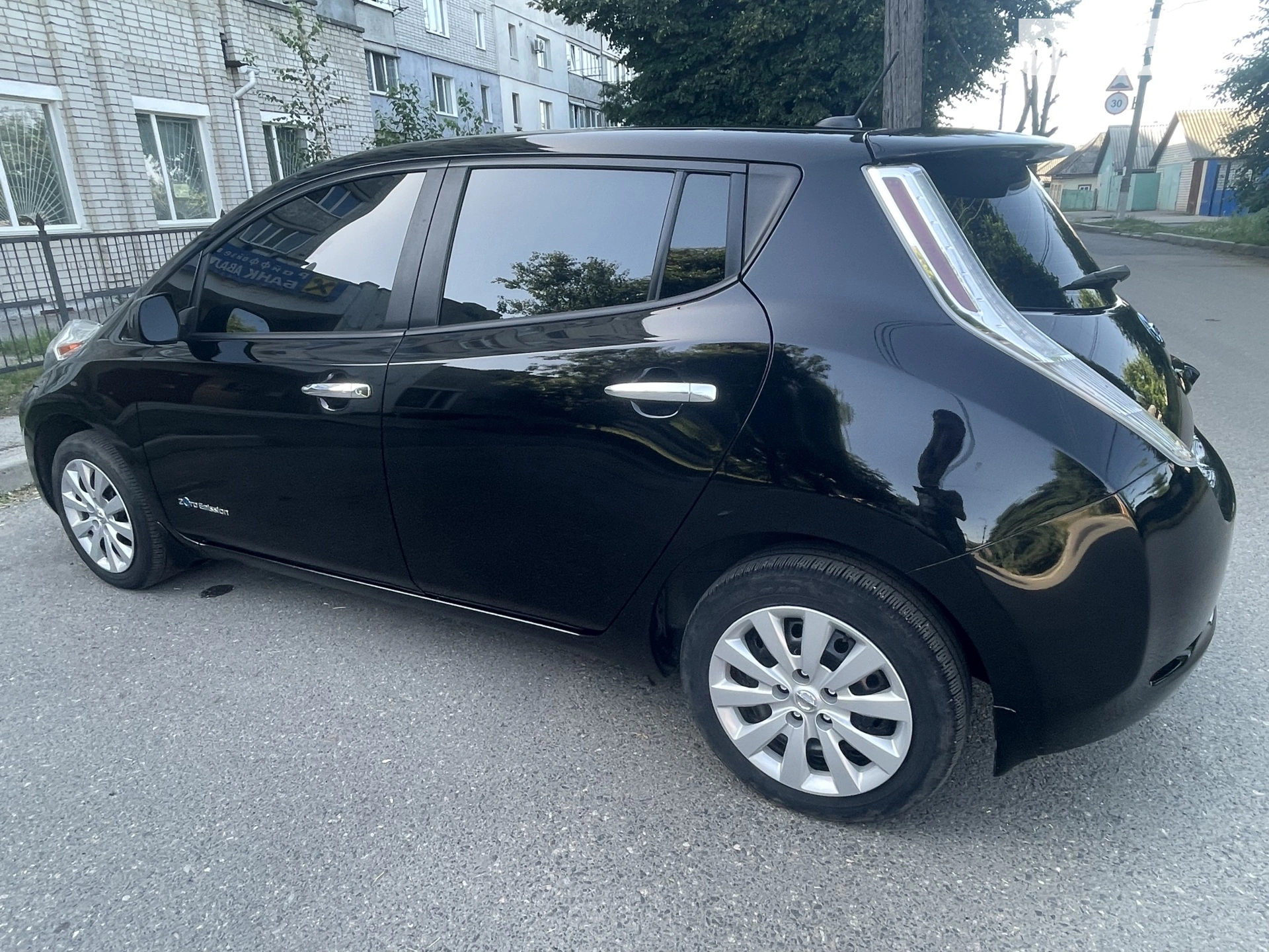2014 Nissan Leaf - мініатюра 32