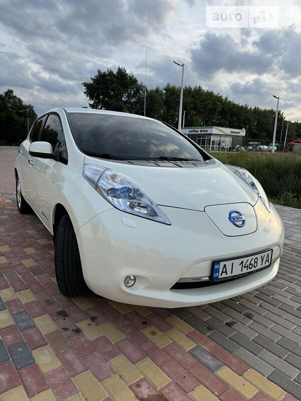 Хэтчбек Nissan Leaf 2012 в Броварах