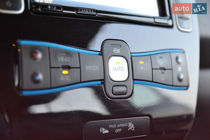 Хетчбек Nissan Leaf 2014 в Луцьку