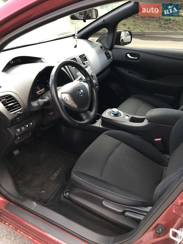 Хэтчбек Nissan Leaf 2013 в Харькове