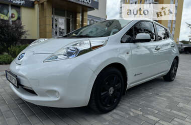 Хэтчбек Nissan Leaf 2014 в Каменец-Подольском