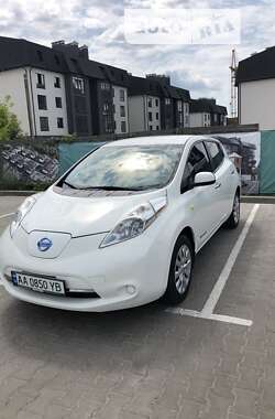 Хэтчбек Nissan Leaf 2017 в Киеве