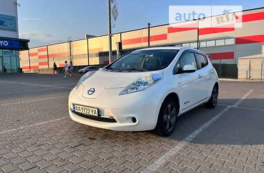 Хетчбек Nissan Leaf 2013 в Києві