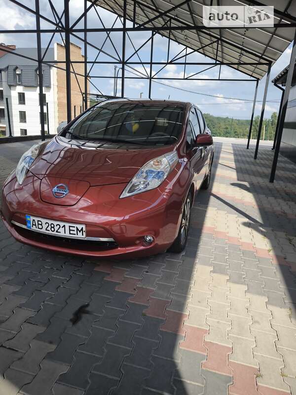 Хэтчбек Nissan Leaf 2015 в Виннице фото 3 Хэтчбек Nissan Leaf 2015 в Виннице