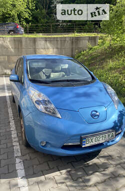 Хетчбек Nissan Leaf 2012 в Хмельницькому