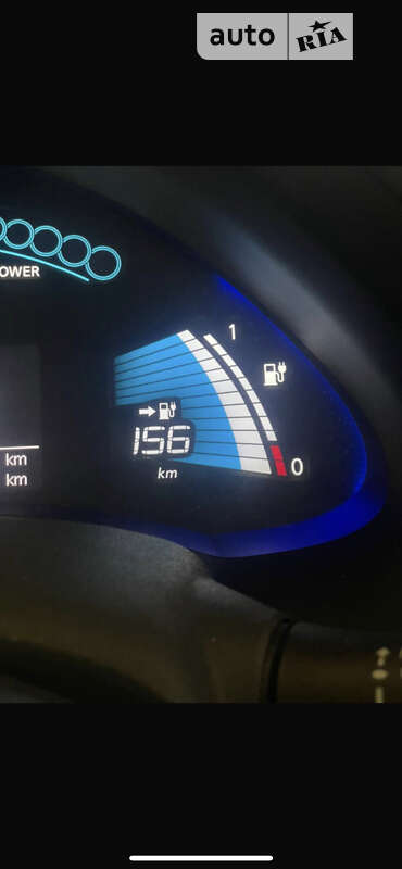 Хетчбек Nissan Leaf 2014 в Дніпрі