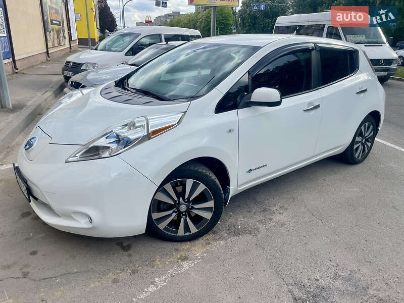 Хэтчбек Nissan Leaf 2016 в Виннице