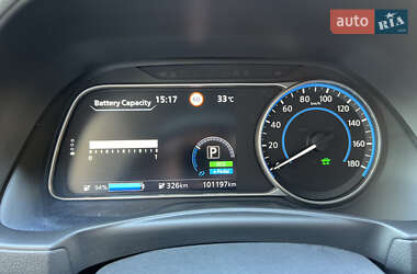 Хэтчбек Nissan Leaf 2019 в 