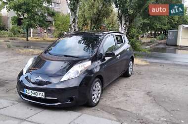 Хетчбек Nissan Leaf 2013 в Дніпрі