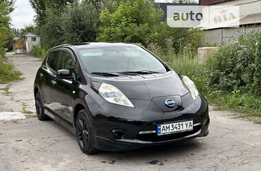 Хетчбек Nissan Leaf 2013 в Хмільнику