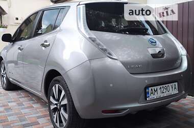 Хэтчбек Nissan Leaf 2015 в Житомире