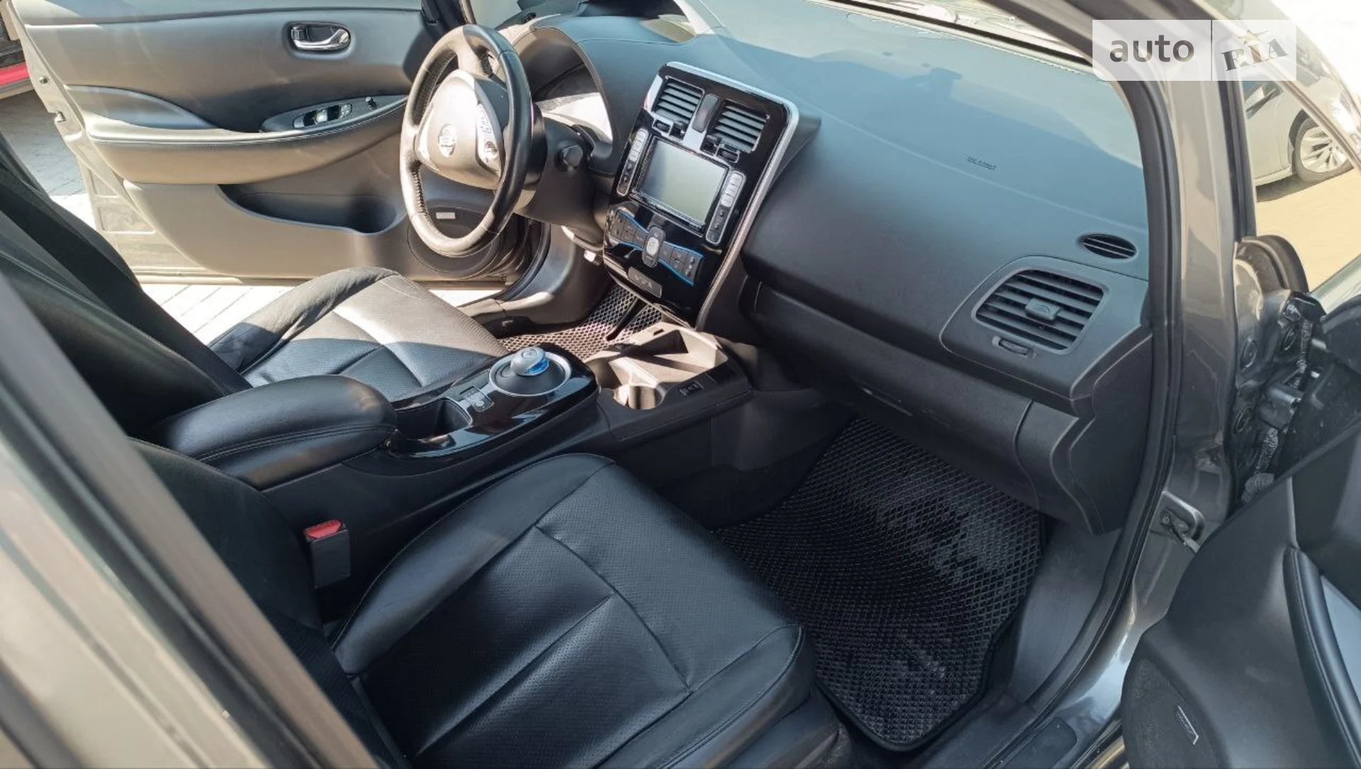 2016 Nissan Leaf - мініатюра 16